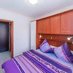 Hudic 3 By Interhome * Vir