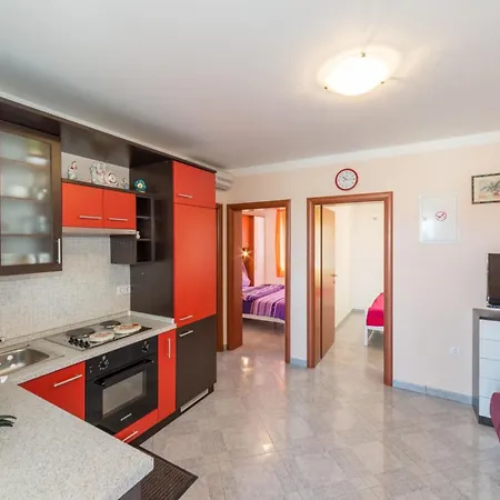 Hudic 3 By Interhome *