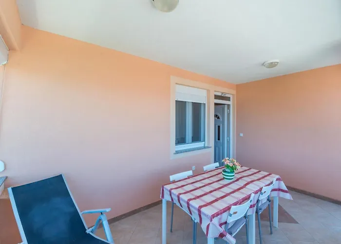 Hudic 3 By Interhome Vir