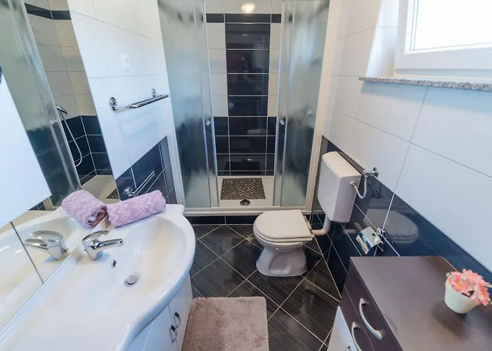 Hudic 3 By Interhome * Vir